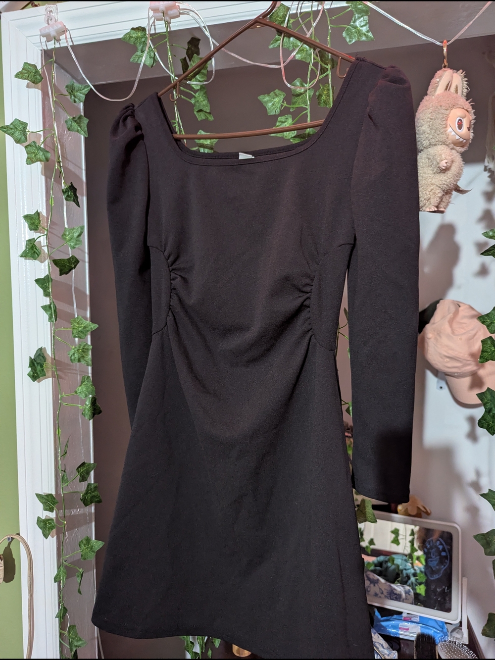 Girls Classic Black Long-Sleeve Square Neck Dress